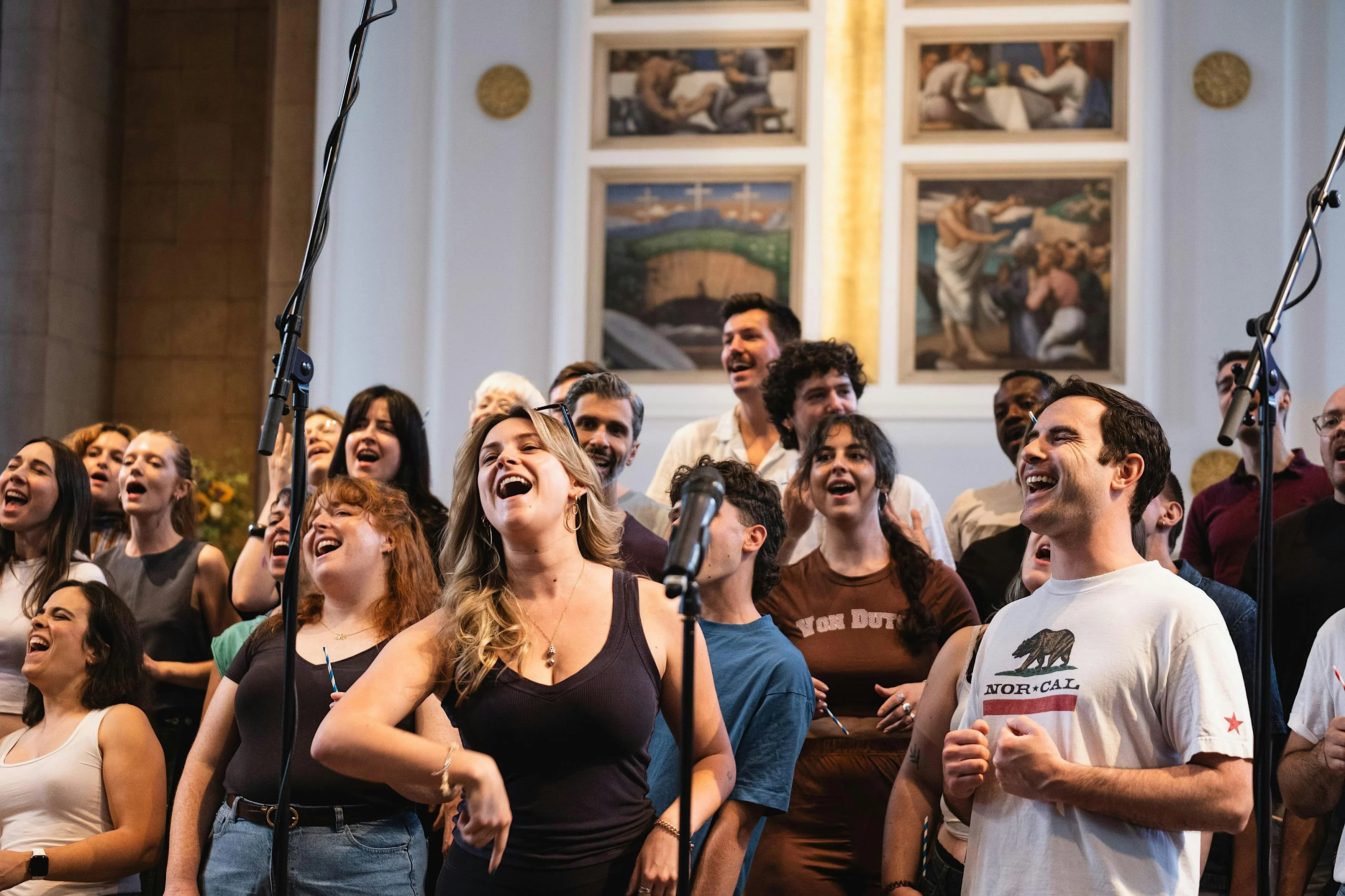 Kin at Christmas: Singing Christmas Songs Old and New