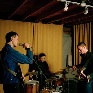 Cola Live at The Garage